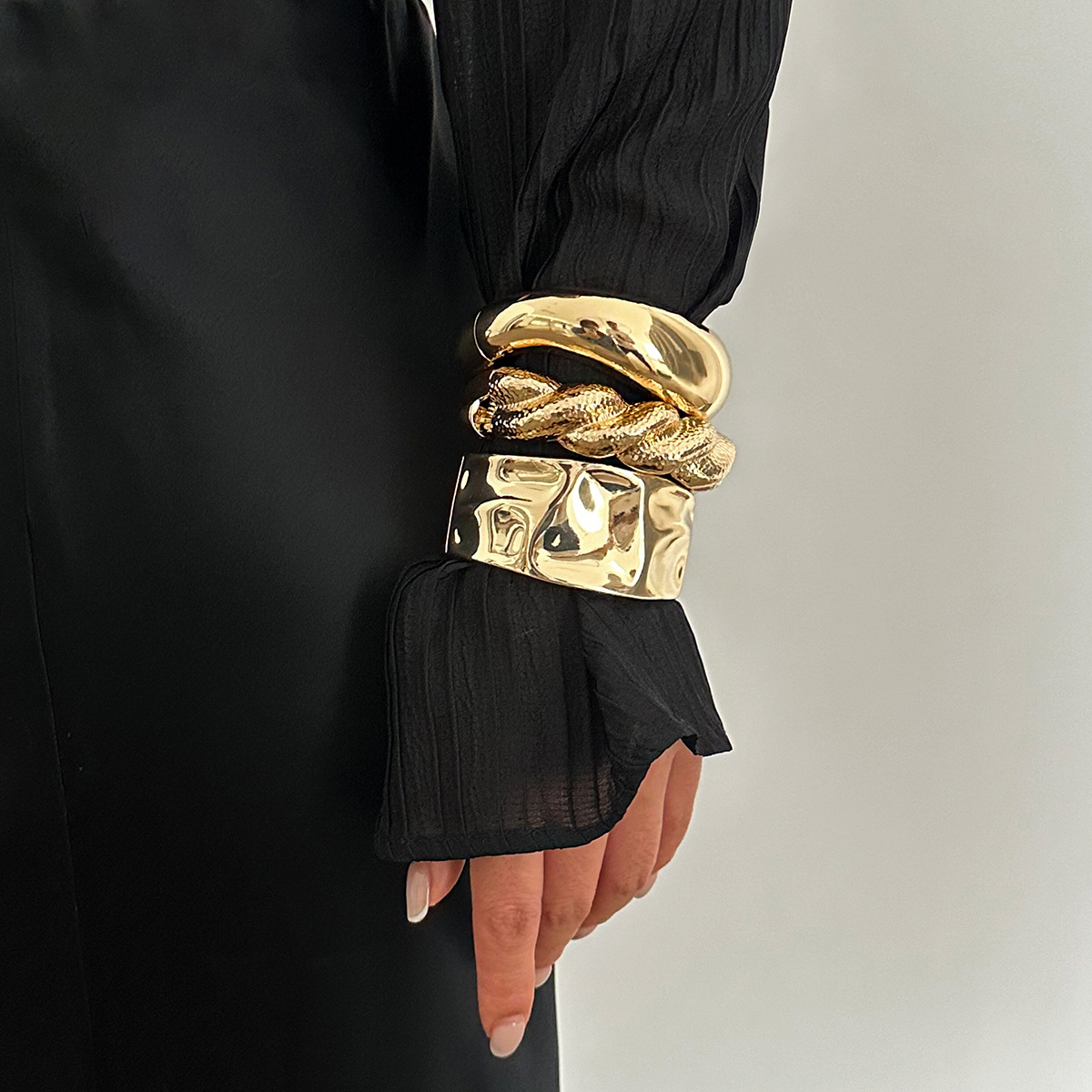 Women'S Emo Accessories - Bracelets de printemps irréguliers en métal