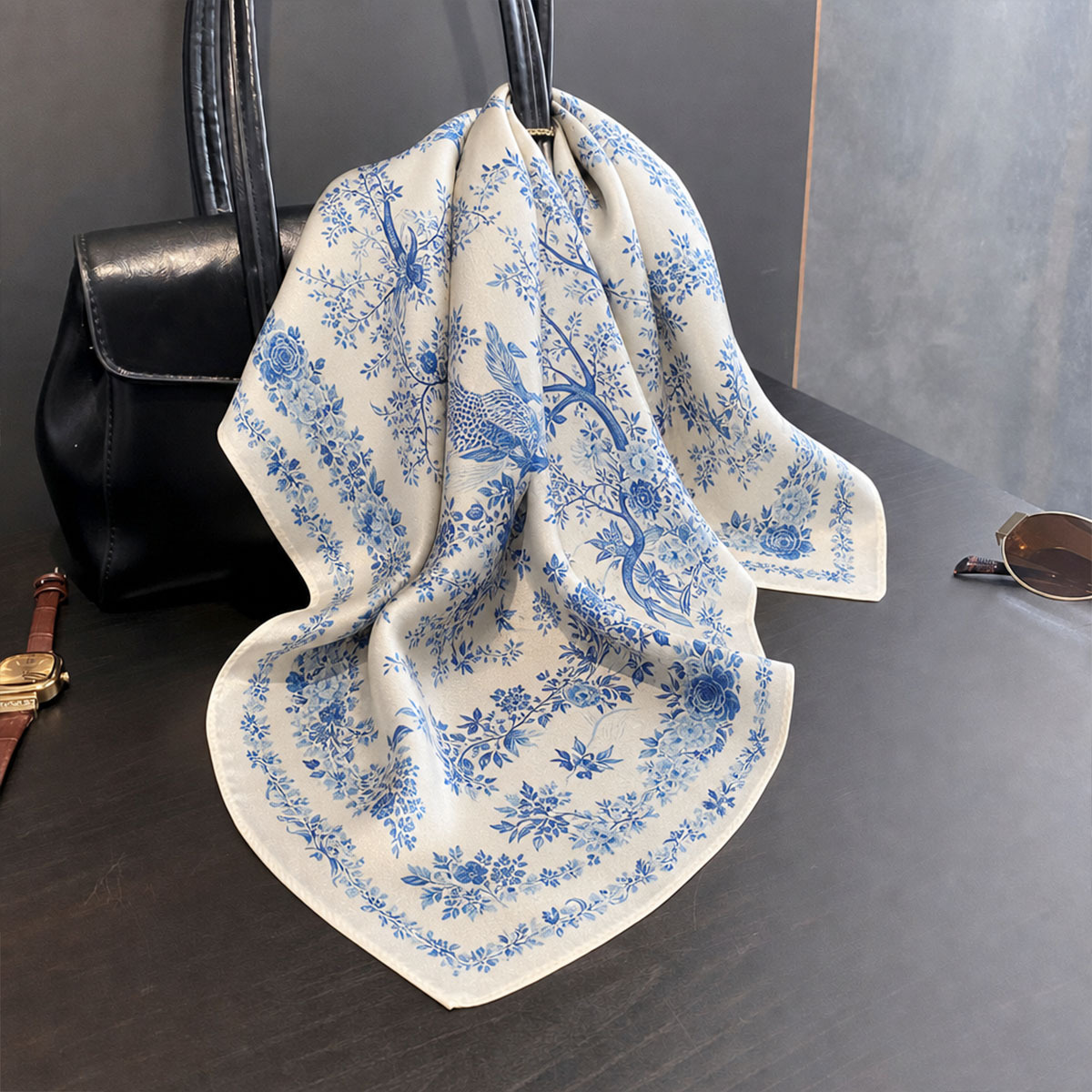 Écharpe en soie véritable à 10 - Silk Scarf Square avis et prix