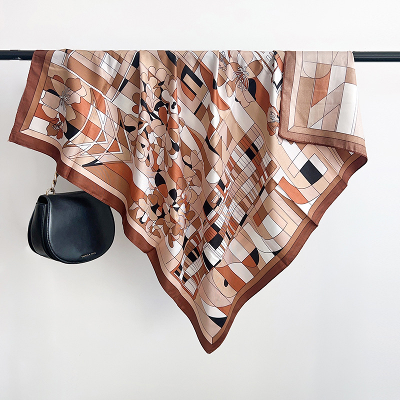 Nouveau Foulard Carré en Soie  - Silk Scarf Square avis et prix